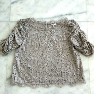 Joie lace top size medium